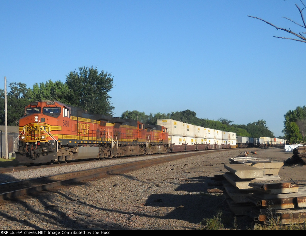 BNSF 5450 East